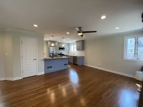 2171 Laura Lane Des Plaines IL 60018