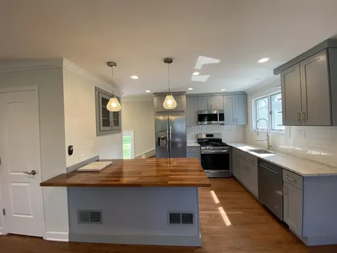 2171 Laura Lane Des Plaines IL 60018
