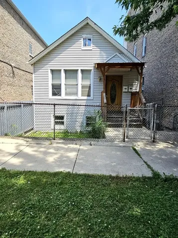 2840 West 23rd Place Chicago IL 60623