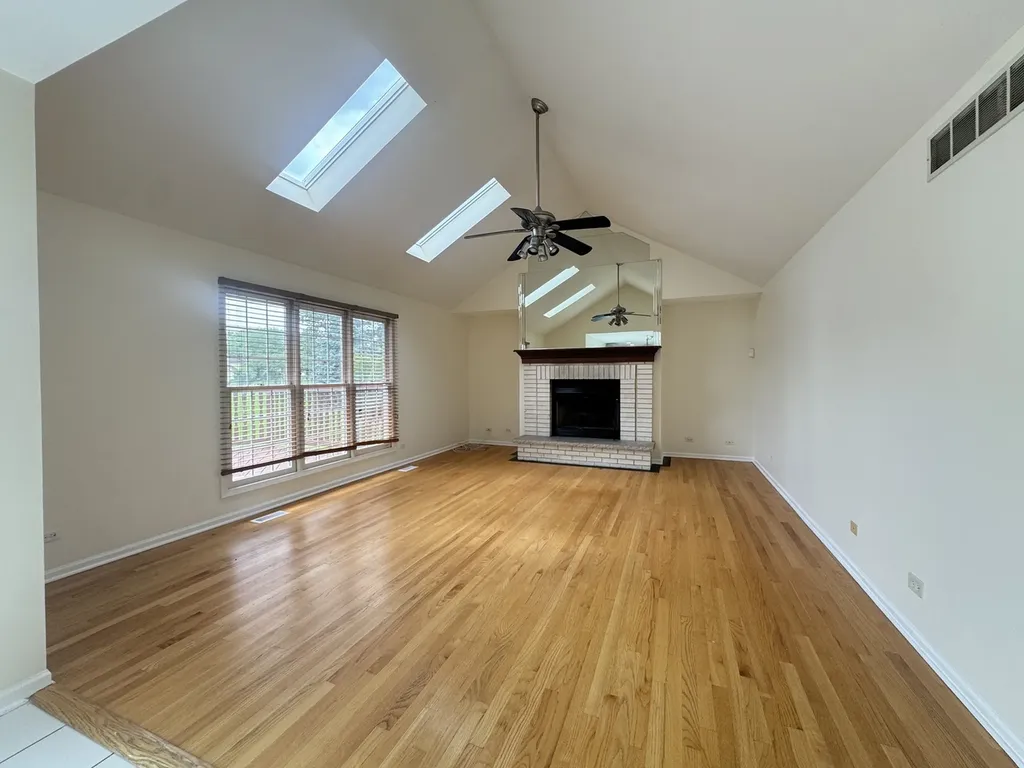 1108 Hollingswood Avenue Naperville IL 60564