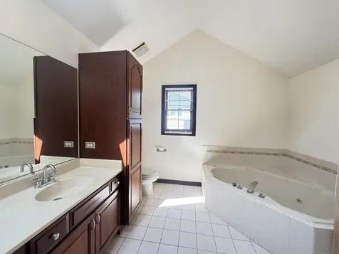 1108 Hollingswood Avenue Naperville IL 60564
