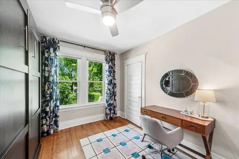 571 Anthony Street Glen Ellyn IL 60137