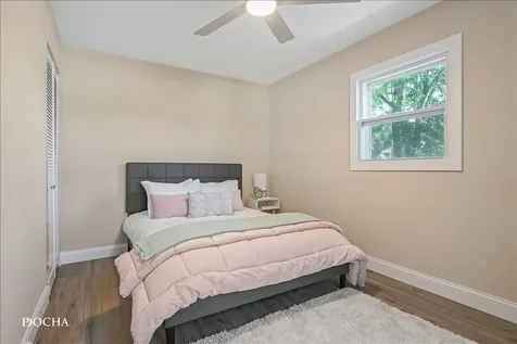 312 Oak Street North Aurora IL 60542