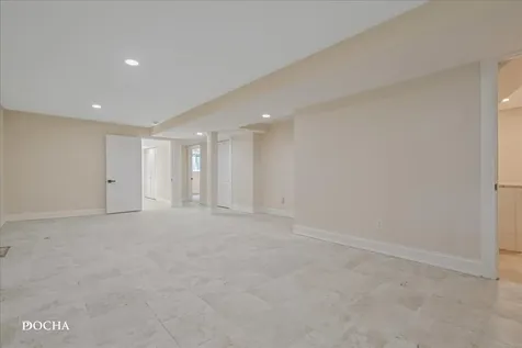 312 Oak Street North Aurora IL 60542