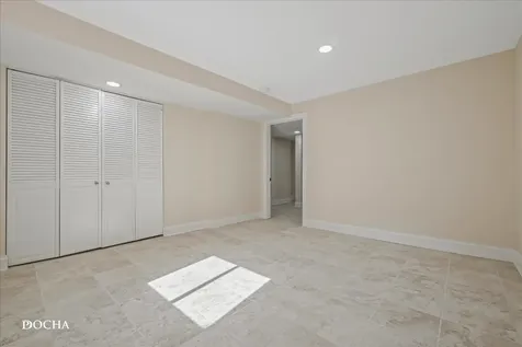 312 Oak Street North Aurora IL 60542