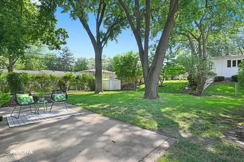 312 Oak Street North Aurora IL 60542