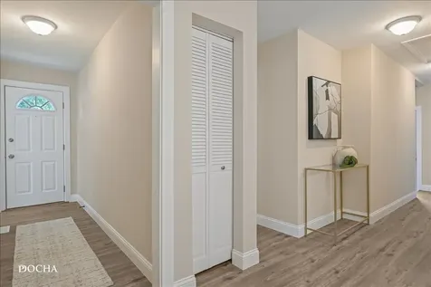 312 Oak Street North Aurora IL 60542