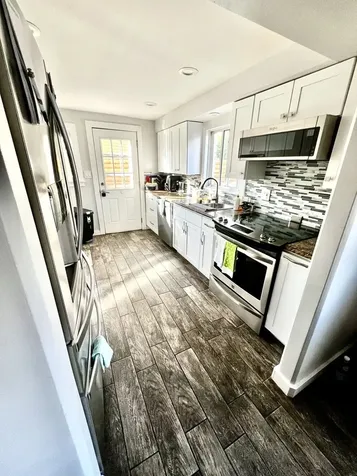 352 Dover Lane Des Plaines IL 60018