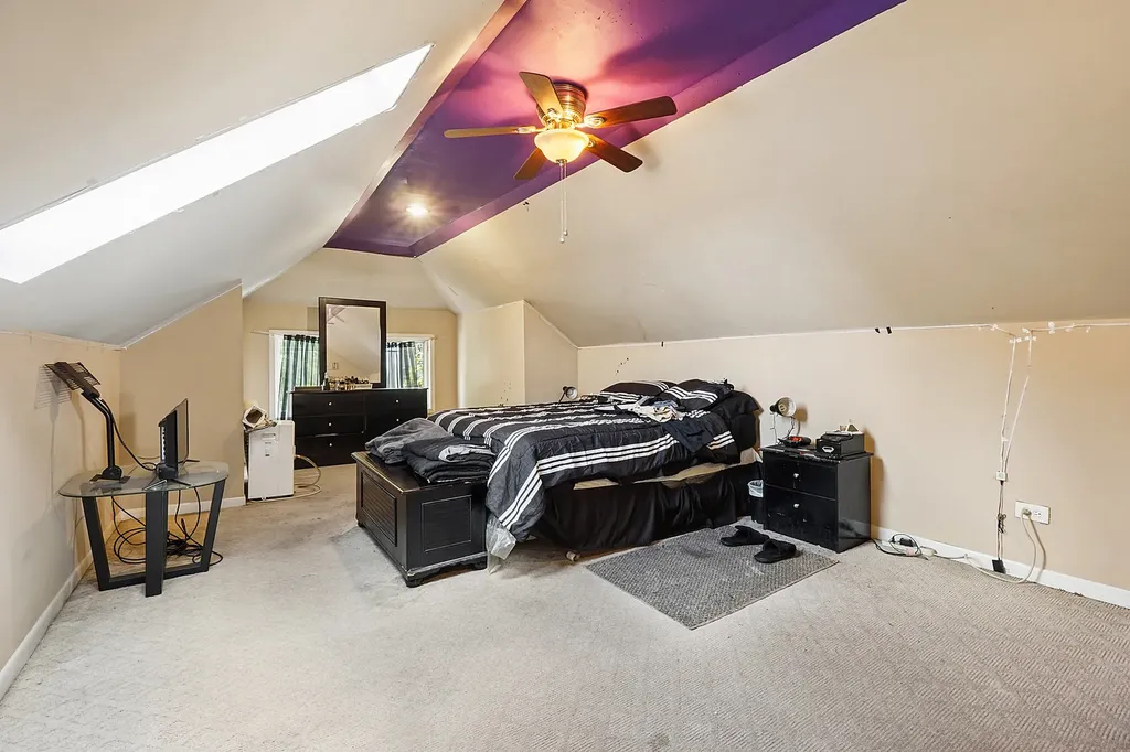 7527 South Perry Avenue Chicago IL 60620