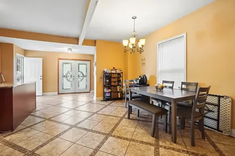 7527 South Perry Avenue Chicago IL 60620