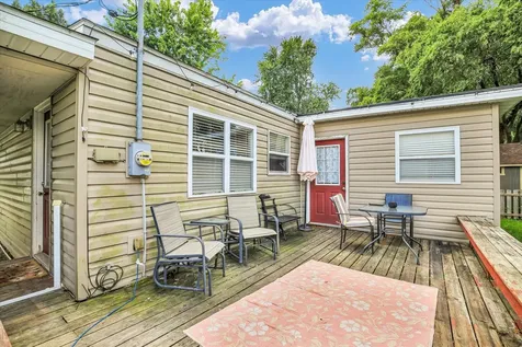 906 East Newkirk Street Tuscola IL 61953