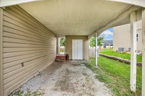 906 East Newkirk Street Tuscola IL 61953