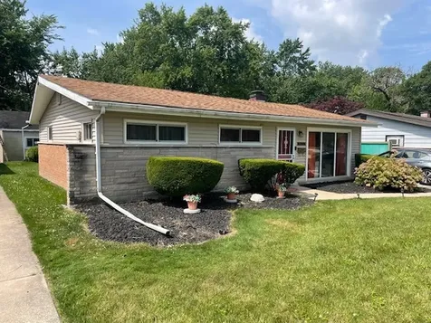 671 River Drive Calumet City IL 60409