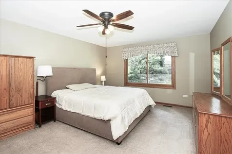 2039 Belvidere Line Drive Elgin IL 60123