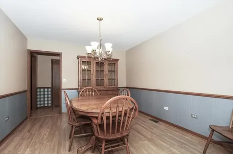 2039 Belvidere Line Drive Elgin IL 60123