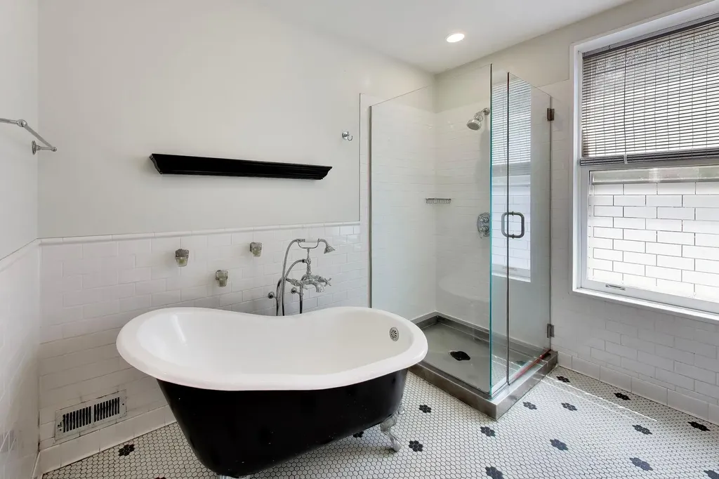 3807 North Alta Vista Terrace Chicago IL 60613