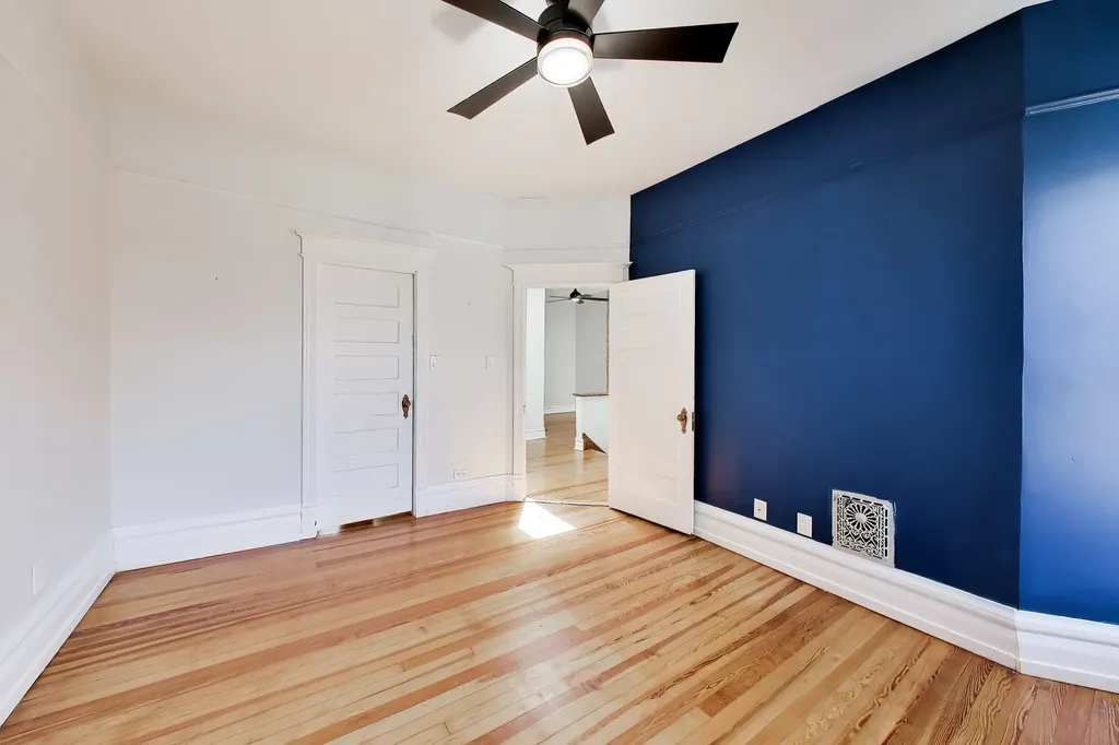3807 North Alta Vista Terrace Chicago IL 60613