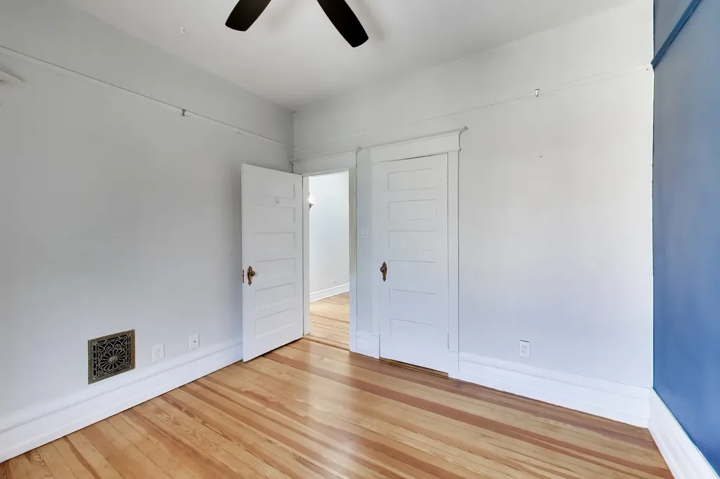 3807 North Alta Vista Terrace Chicago IL 60613