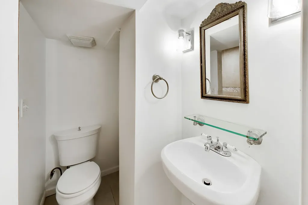 3807 North Alta Vista Terrace Chicago IL 60613