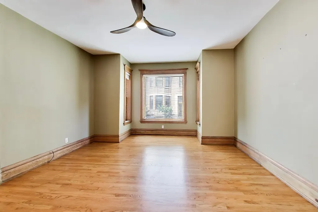 3807 North Alta Vista Terrace Chicago IL 60613