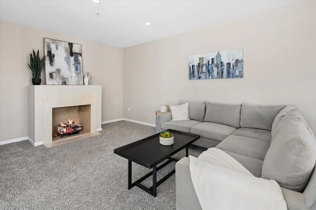 635 North Dearborn Street Chicago IL 60654