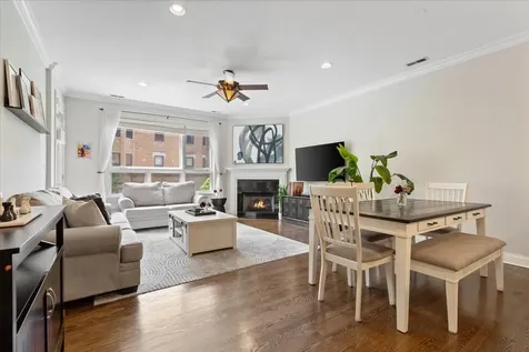 4700 North Kenmore Avenue Chicago IL 60640
