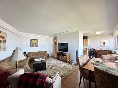 3410 North Lake Shore Drive Chicago IL 60657