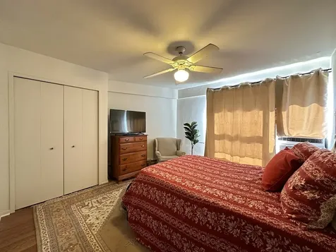 3410 North Lake Shore Drive Chicago IL 60657