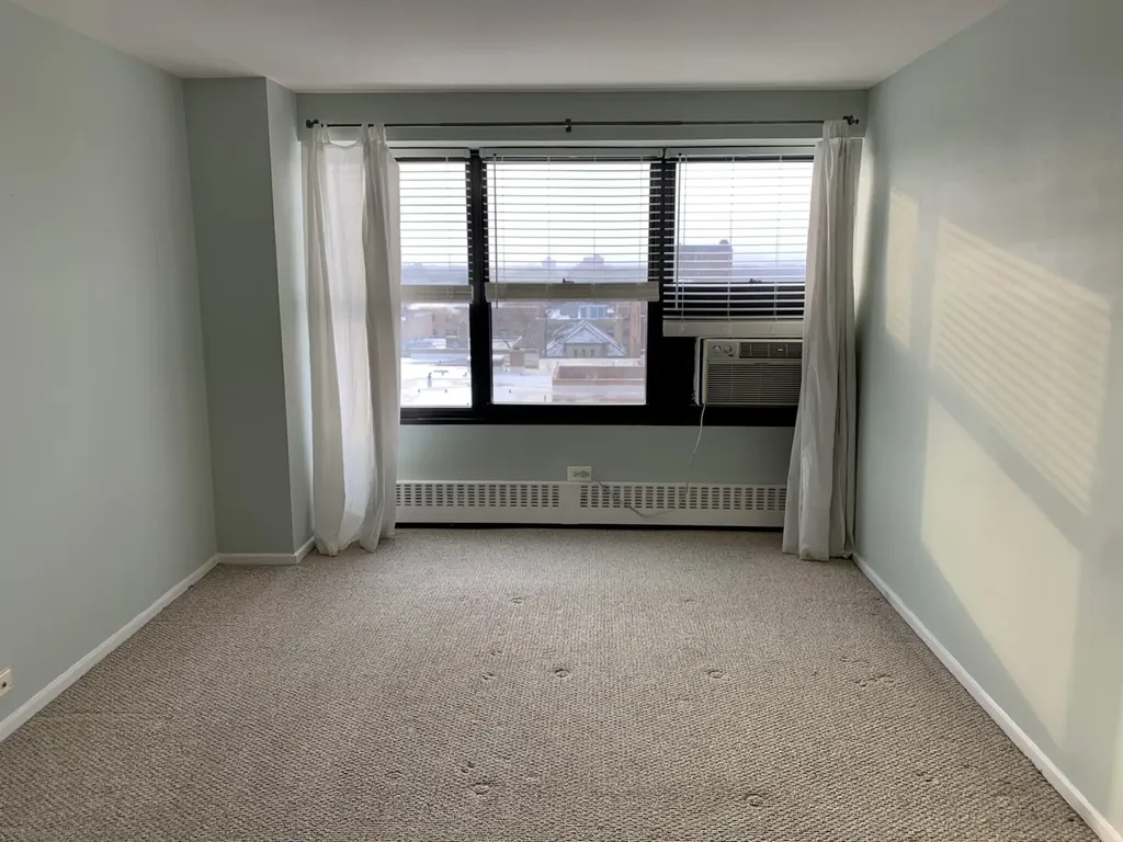 6030 North Sheridan Road Chicago IL 60660