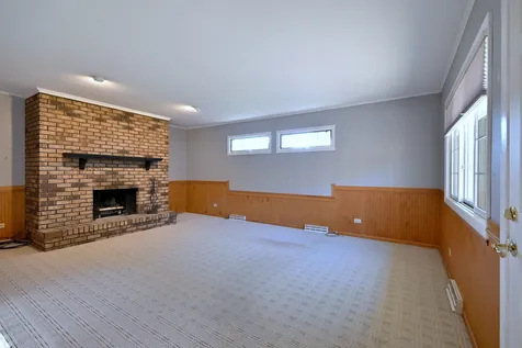 59 South Jane Drive Elgin IL 60123