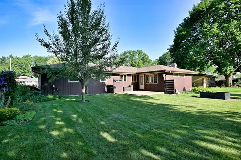 59 South Jane Drive Elgin IL 60123