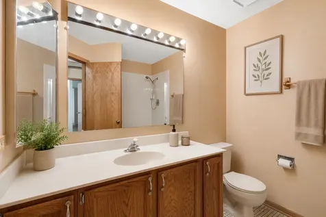 640 Lilac Drive Algonquin IL 60102