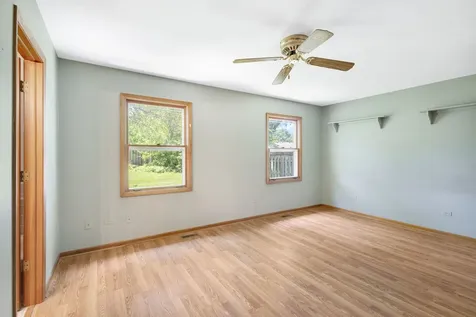 640 Lilac Drive Algonquin IL 60102
