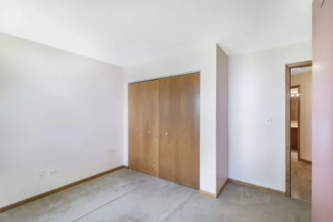 640 Lilac Drive Algonquin IL 60102