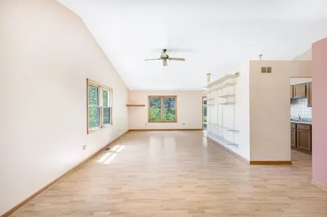 640 Lilac Drive Algonquin IL 60102