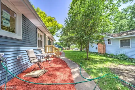 28069 North Lake Drive Wauconda IL 60084