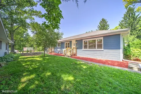 28069 North Lake Drive Wauconda IL 60084