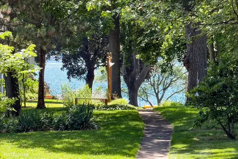 28069 North Lake Drive Wauconda IL 60084