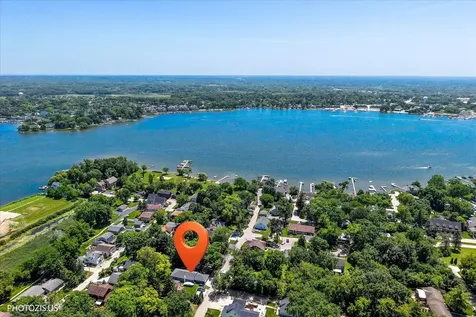 28069 North Lake Drive Wauconda IL 60084