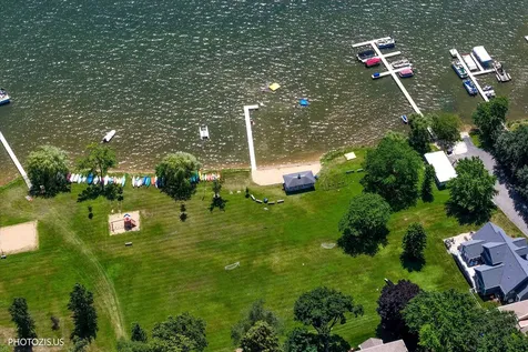 28069 North Lake Drive Wauconda IL 60084