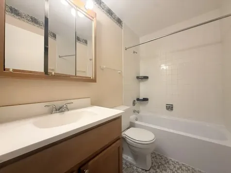 200 South Waters Edge Drive Glendale Heights IL 60139