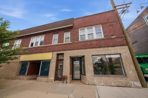 6719 North Oshkosh Avenue Chicago IL 60631