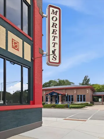 6719 North Oshkosh Avenue Chicago IL 60631