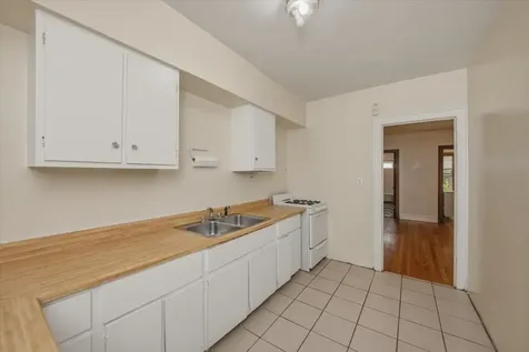 6719 North Oshkosh Avenue Chicago IL 60631