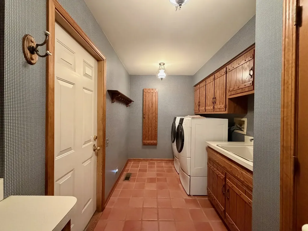 510 Delkir Court Naperville IL 60565
