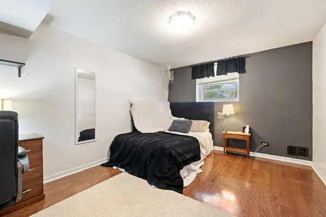 745 Sunbury Road South Elgin IL 60177