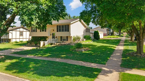 745 Sunbury Road South Elgin IL 60177