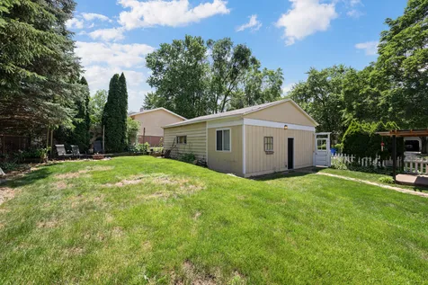 745 Sunbury Road South Elgin IL 60177