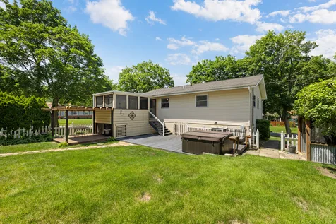 745 Sunbury Road South Elgin IL 60177