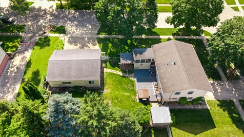 745 Sunbury Road South Elgin IL 60177